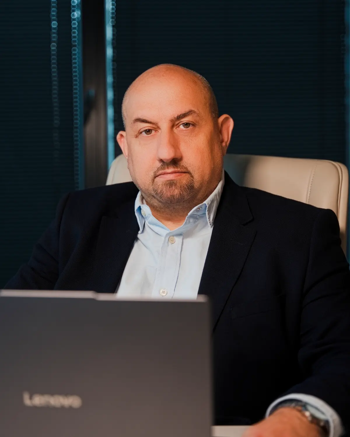 Portret Cristian Hogaș